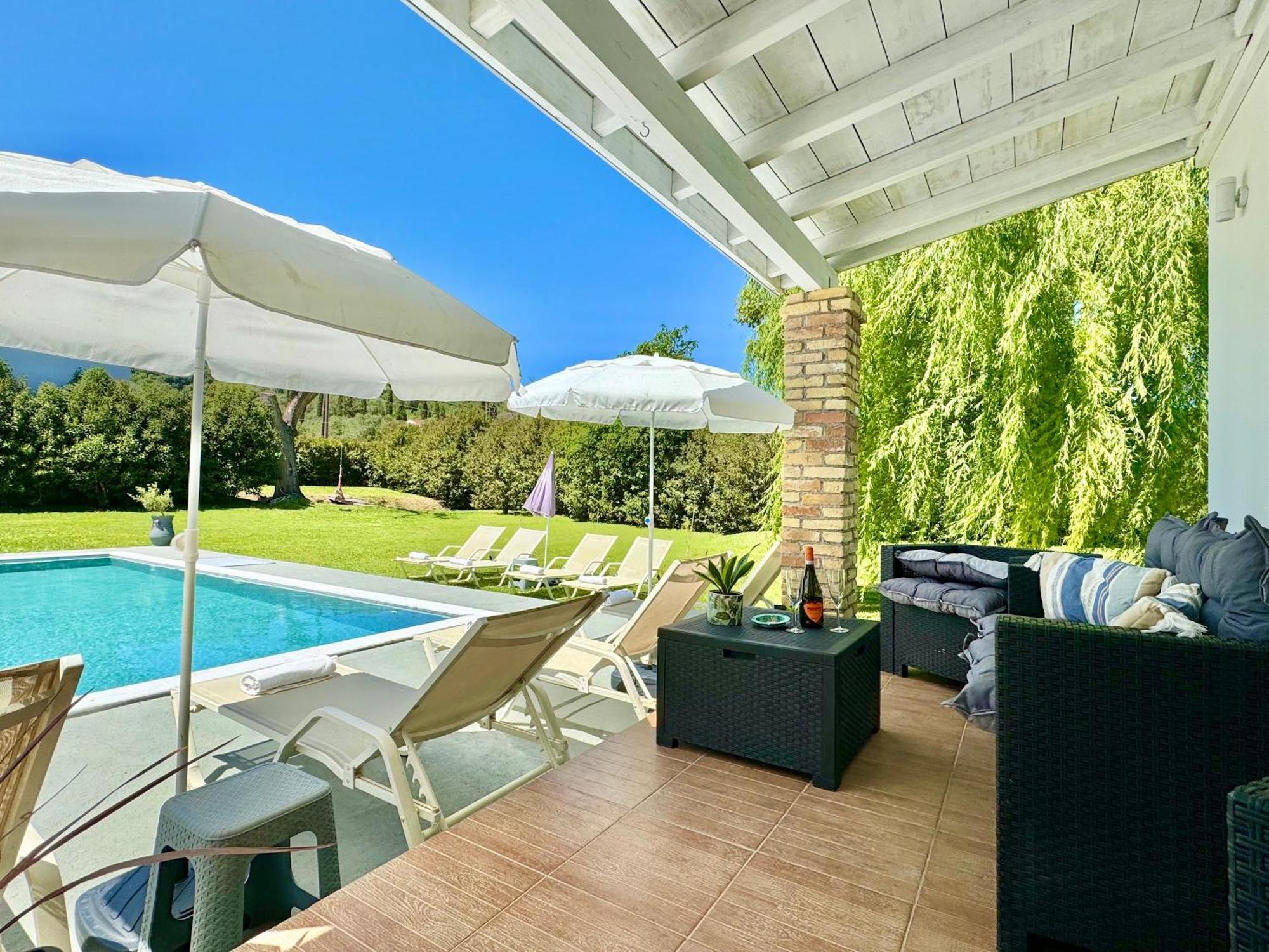 Villa Rubina Sidari With Private Pool By Dadovillas Velonádes Dış mekan fotoğraf